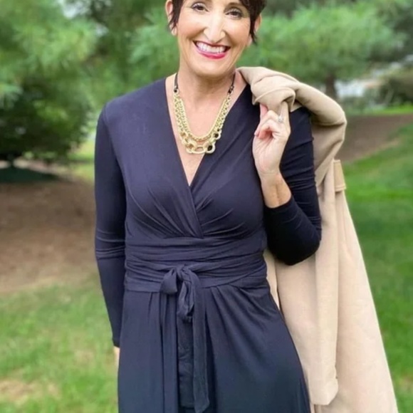 ✨NWOT✨ CAbi Limited Edition Dishy Dress - Picture 2 of 8